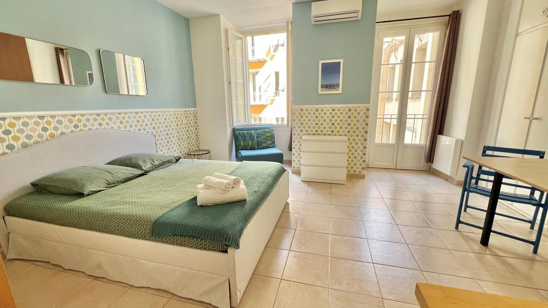 Studio La Chaise Bleue نيس فرنسا